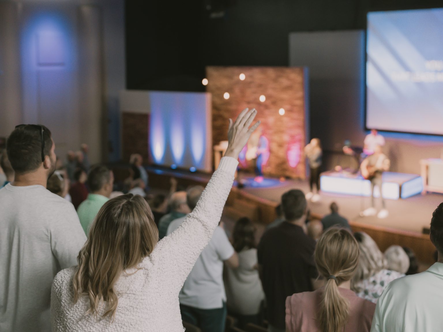 Weekly services lutheran church of hope waukee